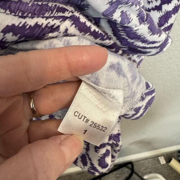 CHICOS Size 1 US M Purple & White Paisley Print Knit Top Rhinestone Trim - Picture 9 of 14